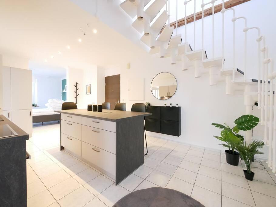 110 M2, Dachterrasse, Kueche, Zentral, Ruhige Lage Apartamento Paderborn Exterior foto